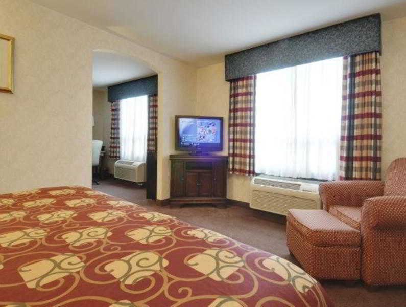 Western Royal Plaza Hotel&trade Center